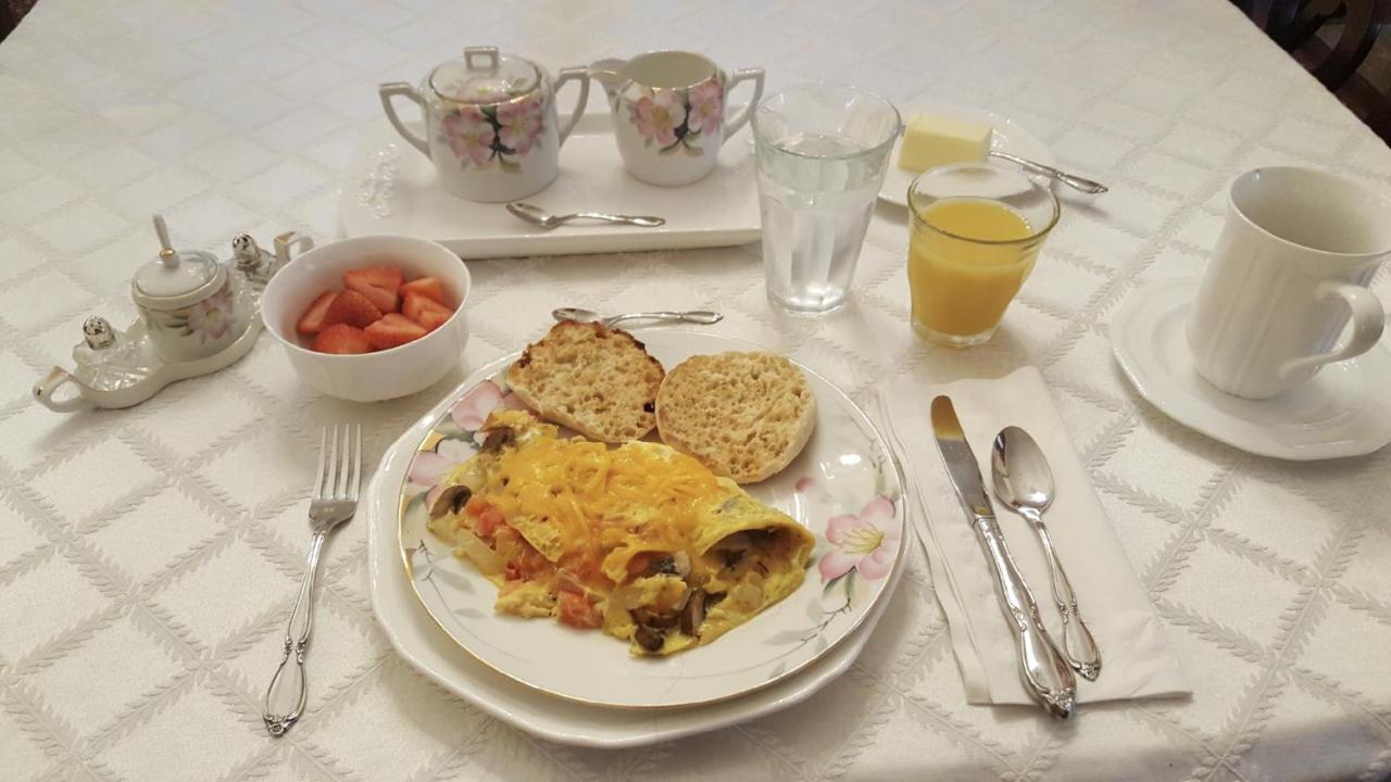 | Canemount Plantation Inn