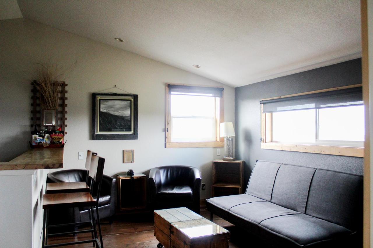 Beach King Loft at Oceanfront Inn at Discovery Coast