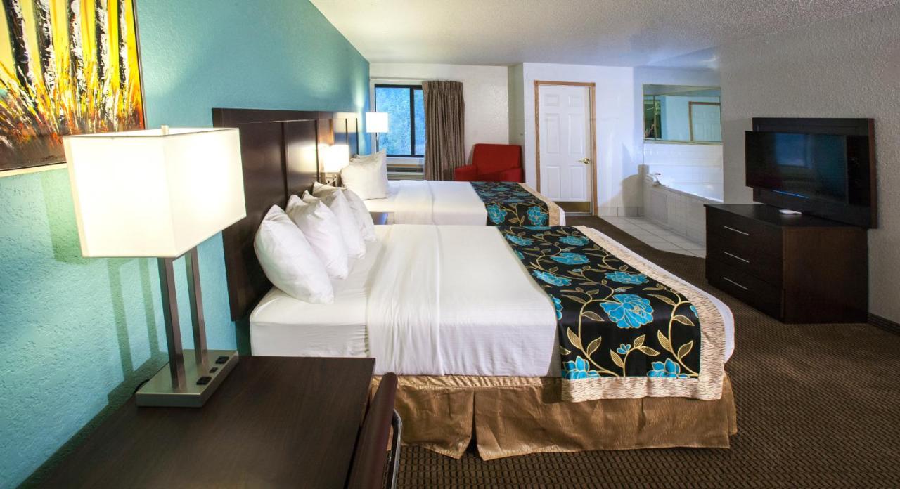 Studio Suite with Two Queen Beds - Non-Smoking at Baymont by Wyndham Keystone Near Mt. Rushmore