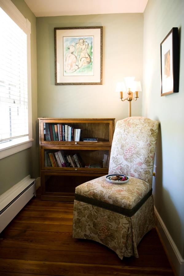 | Hopkins Ordinary Bed, Breakfast and Ale Works