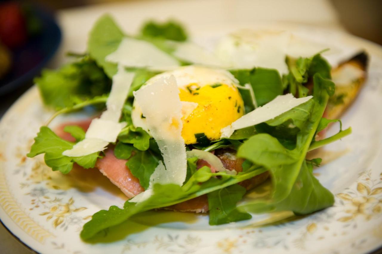 | Hopkins Ordinary Bed, Breakfast and Ale Works
