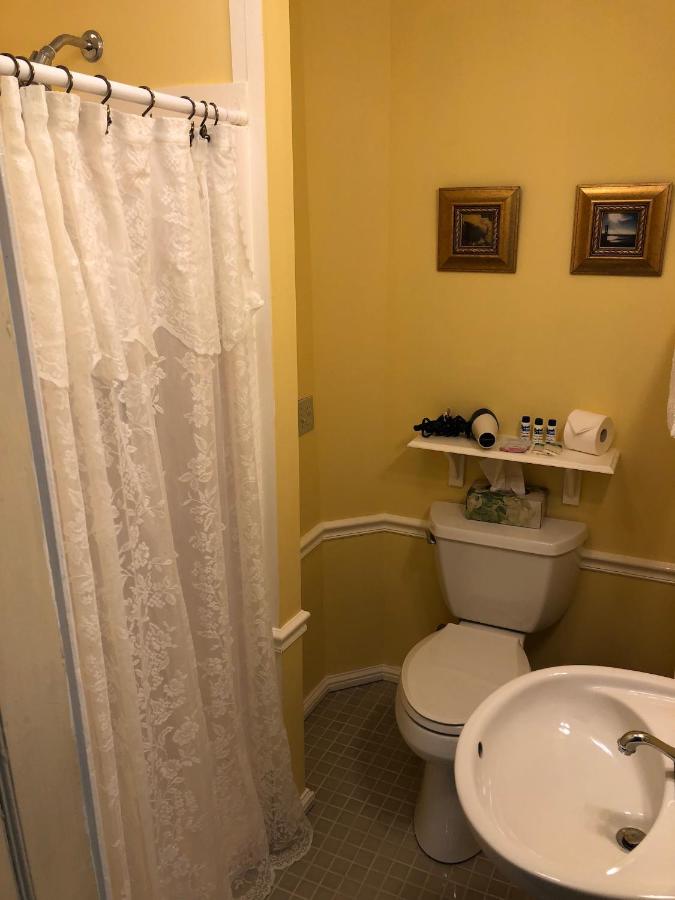  | William's Grant Inn Bed and Breakfast