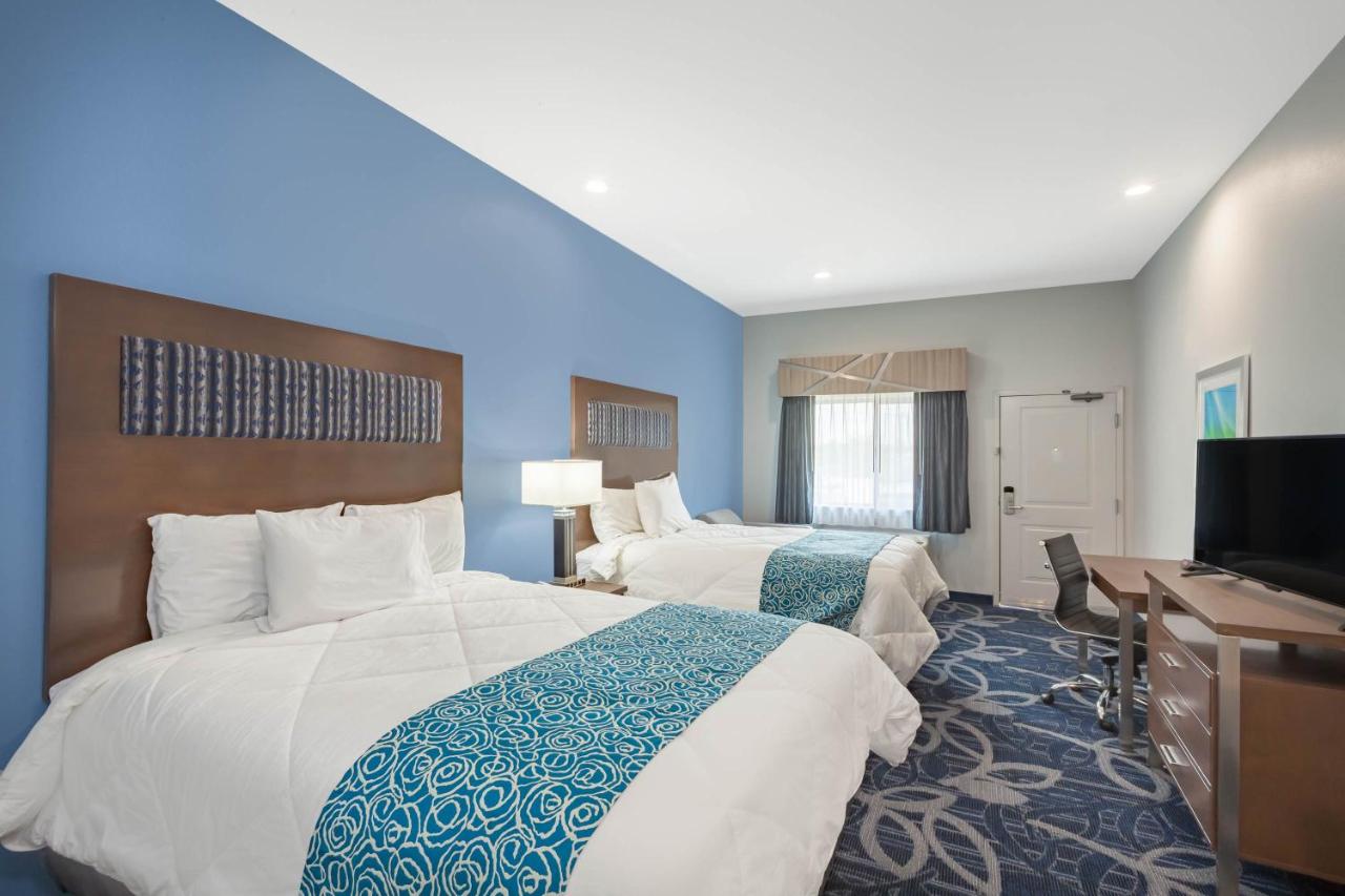 Queen Room with Two Queen Beds and Bath Tub - Mobility/Hearing Accessible - Non-Smoking at Baymont by Wyndham Houston Hobby Airport