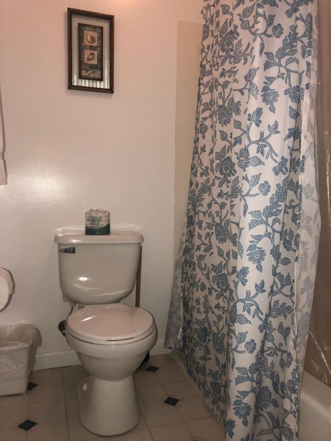 Budget Double Room at Blackbeard's Lodge