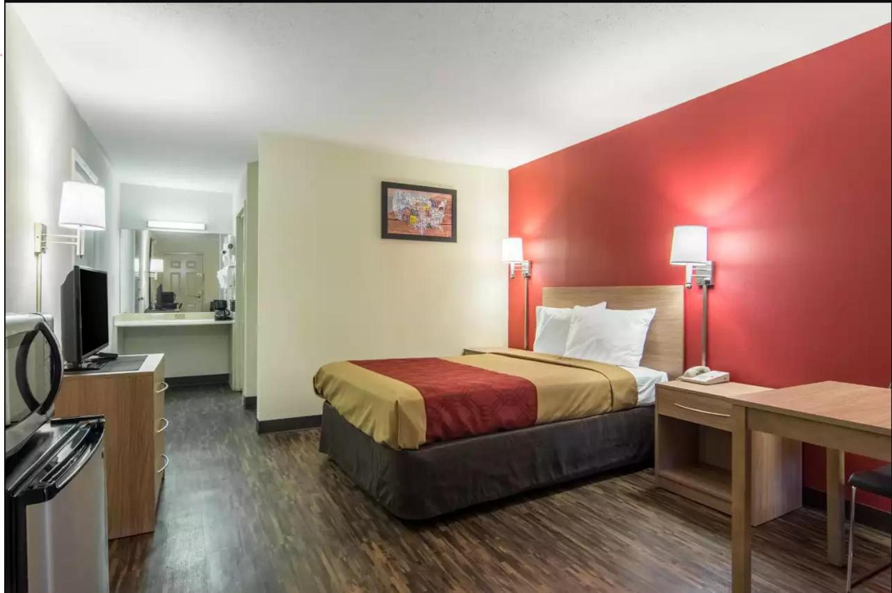 | Econo Lodge Fort Payne