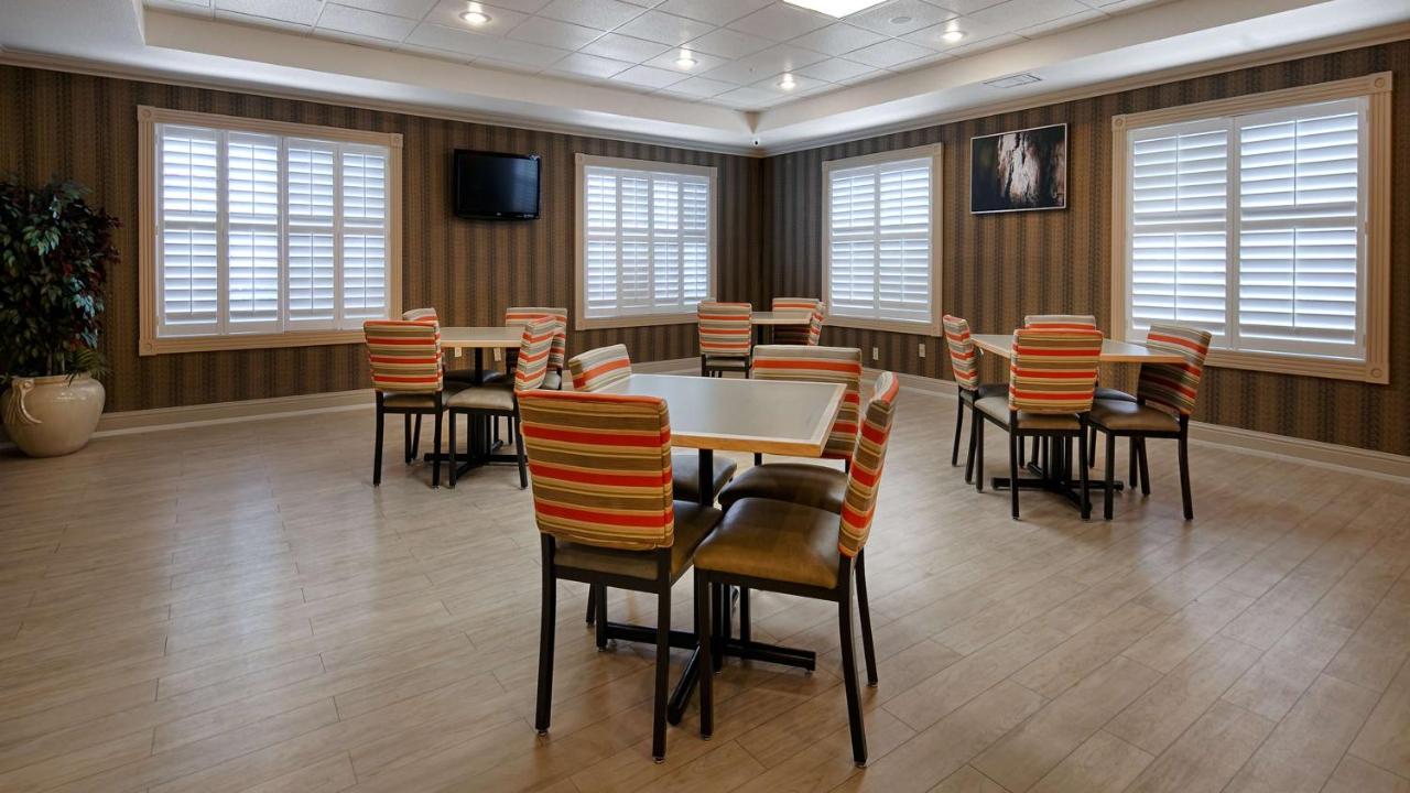 | Best Western Plus Rama Inn & Suites