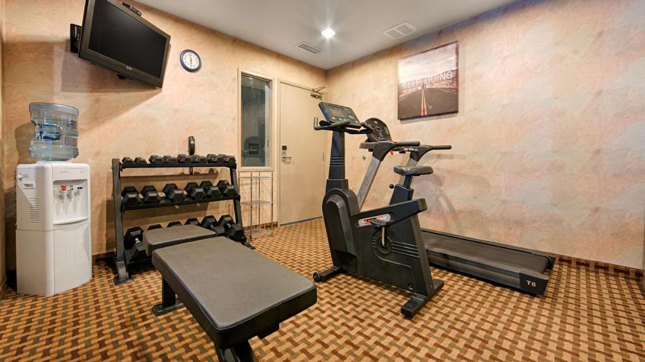 | Best Western Plus Rama Inn & Suites
