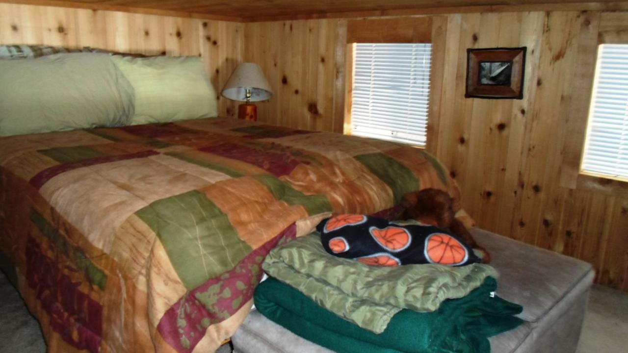 | Cedar Pines Resort