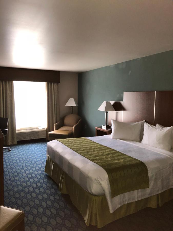 | Countryview Inn & Suites