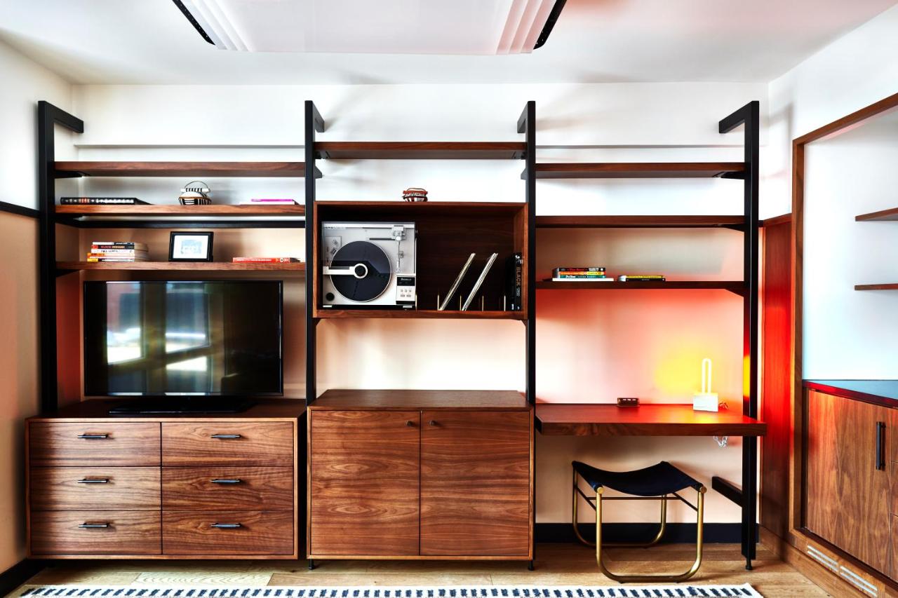Pied a Terre Junior Suite at Eaton DC