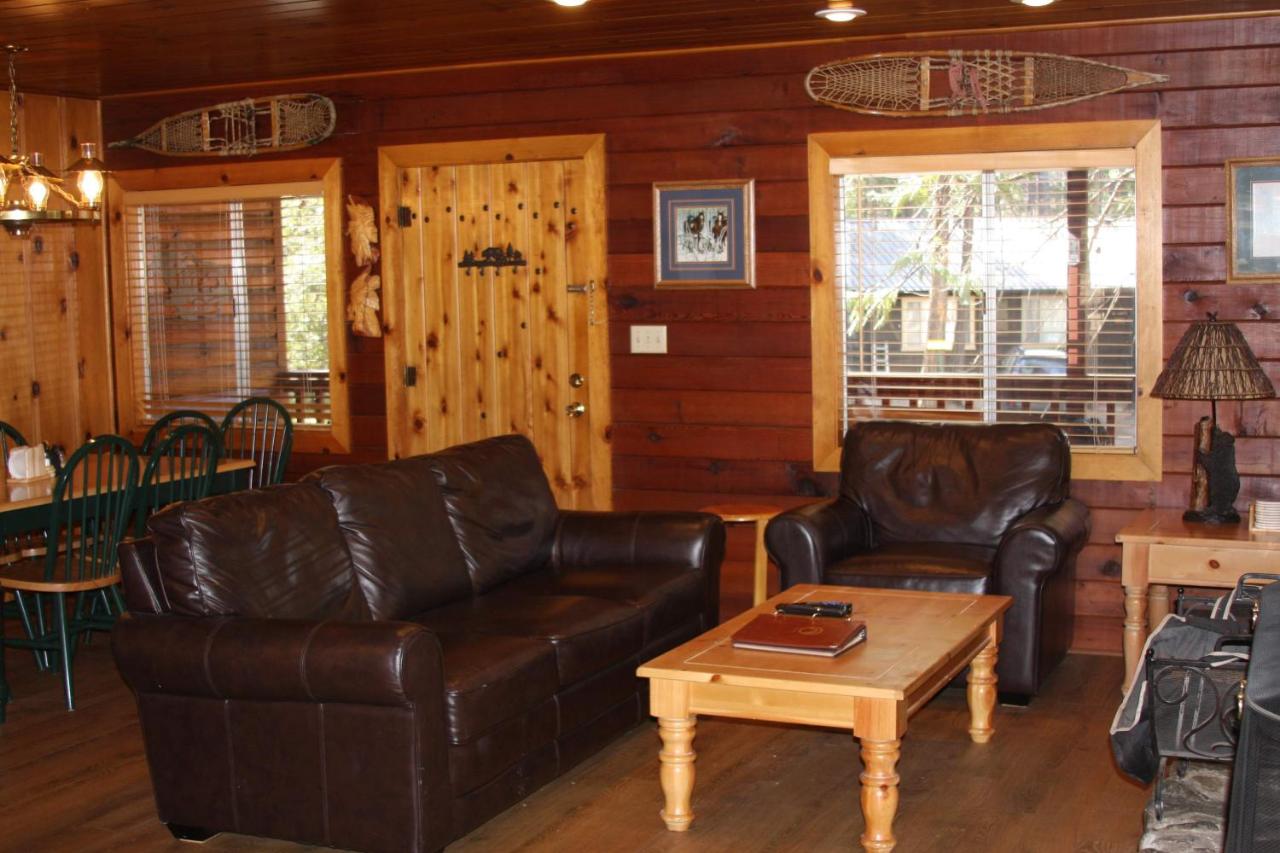 | 76 Howards Retreat