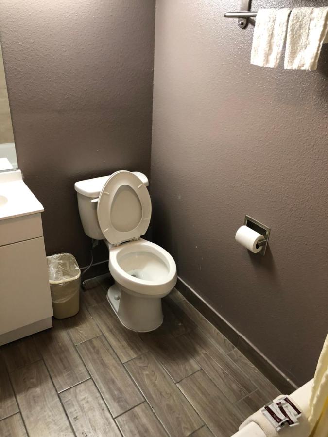 Deluxe Double Room at Economy Inn North Randall