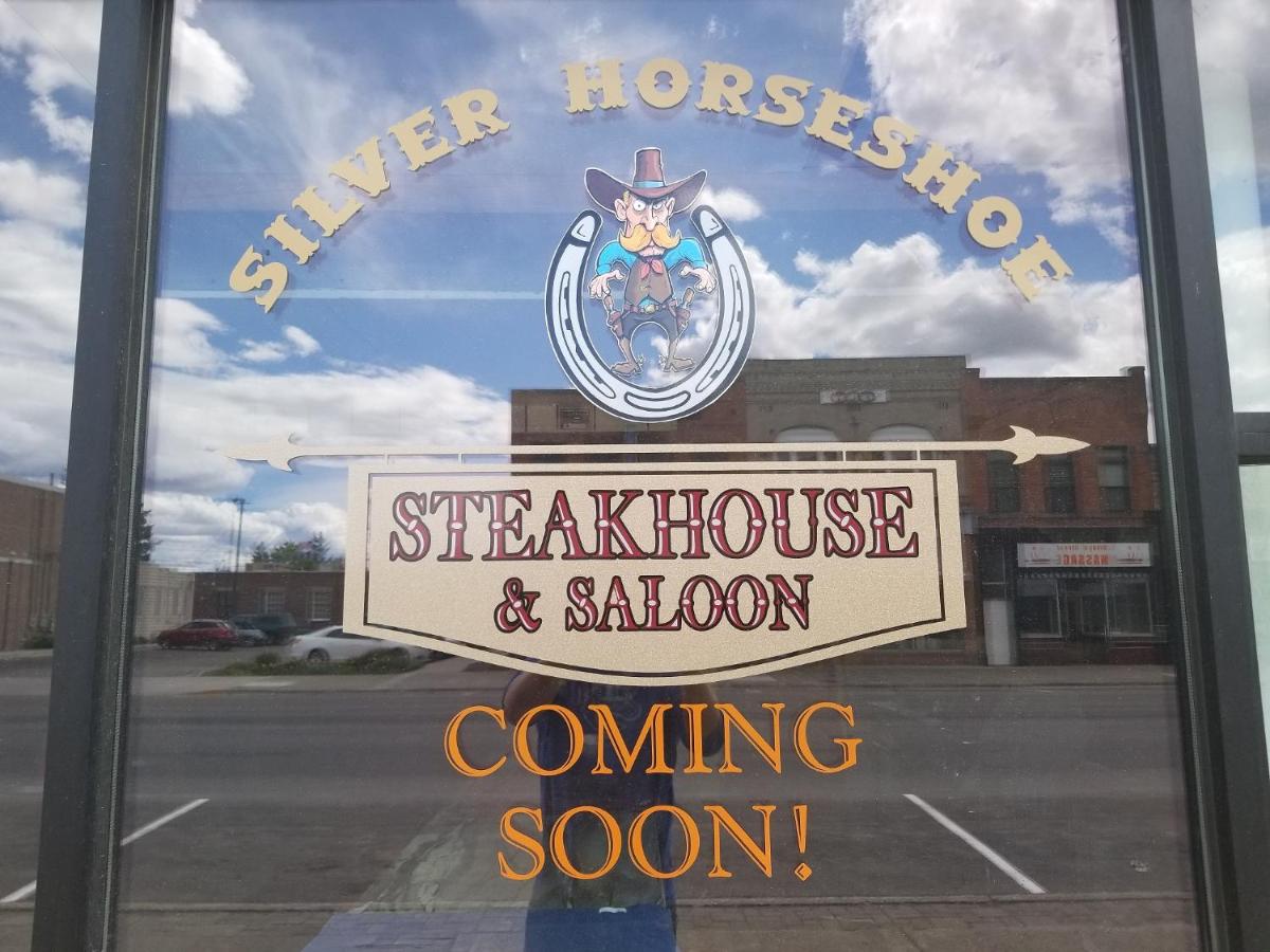 | Silver Horseshoe Inn