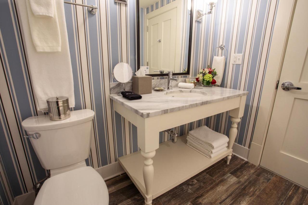 King Room with Balcony at Beauport Hotel Gloucester