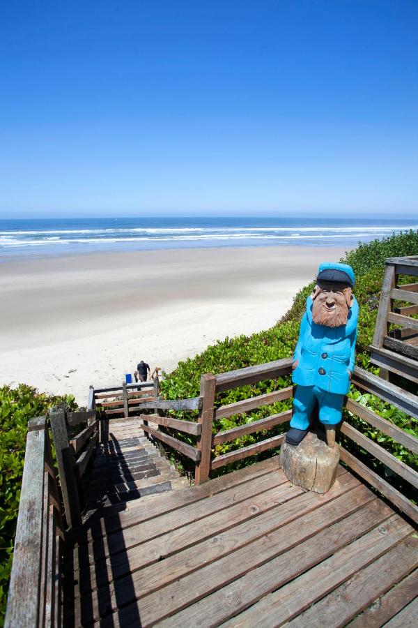  | Moolack Shores Inn