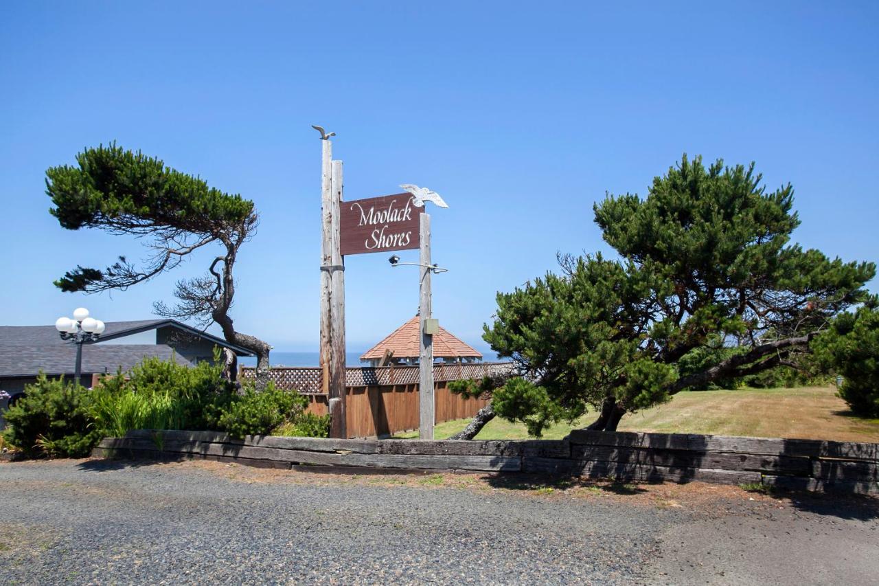  | Moolack Shores Inn