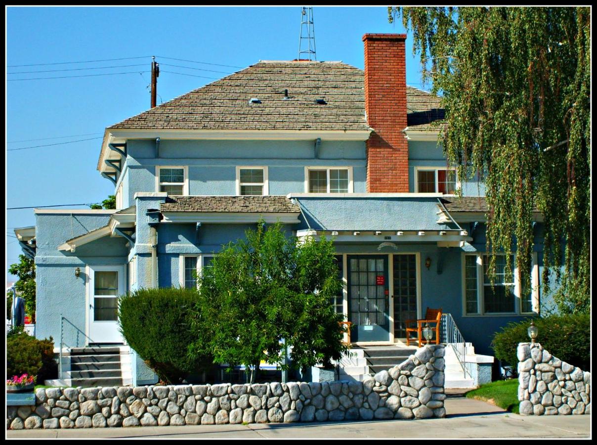 | Sunnyside Inn Bed &Breakfast