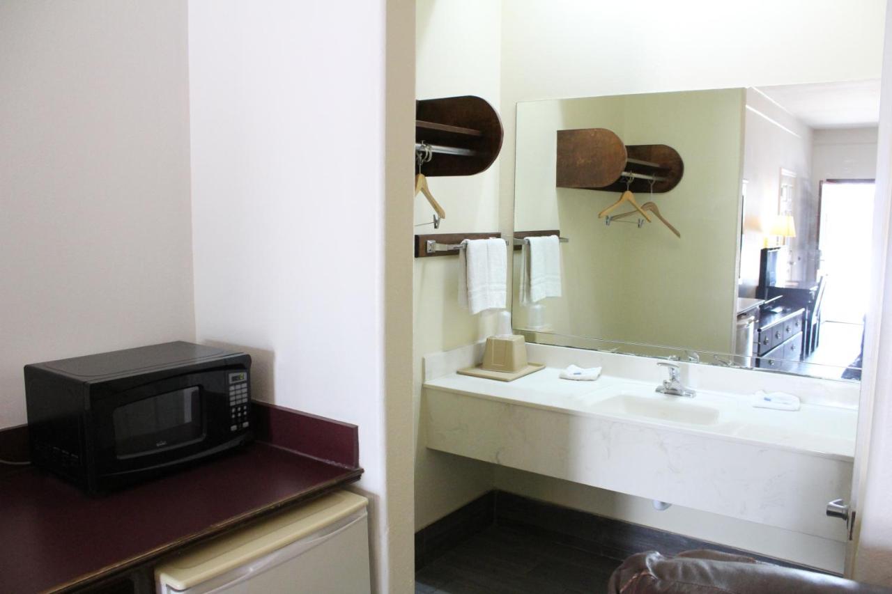 | Texas Inn Downtown McAllen