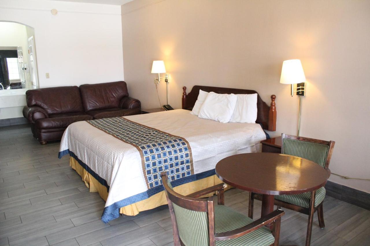 | Texas Inn Downtown McAllen