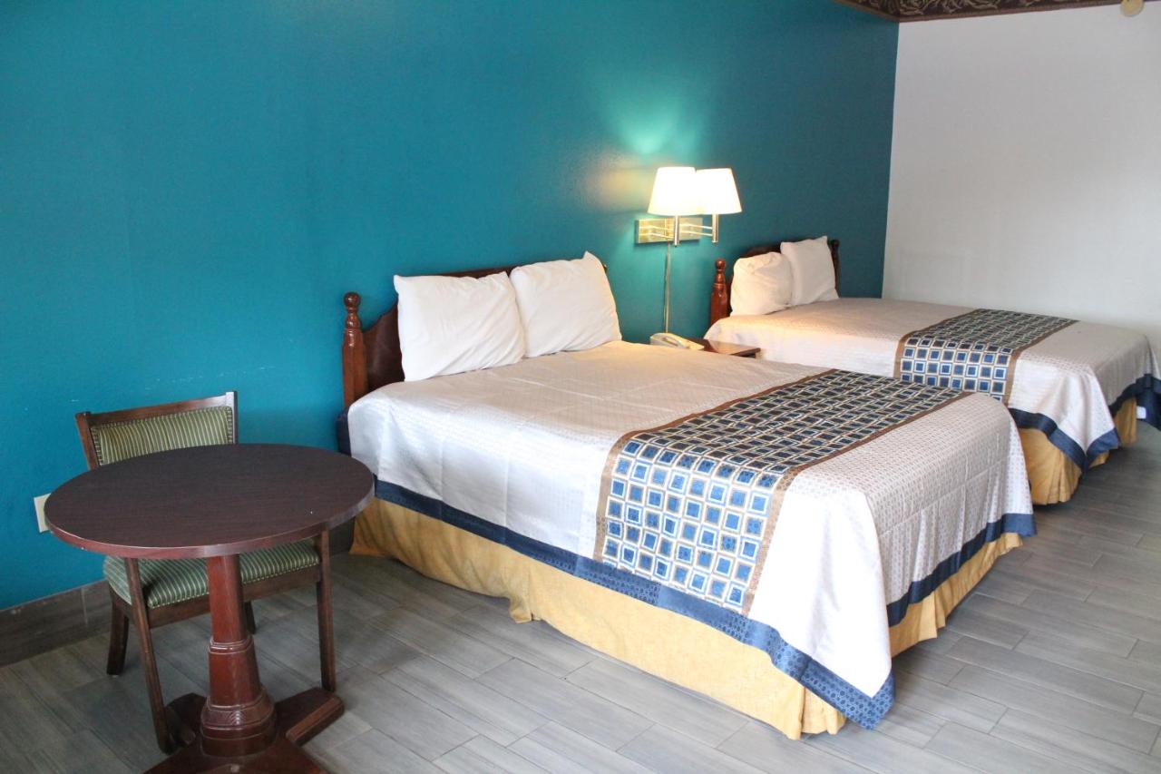 | Texas Inn Downtown McAllen