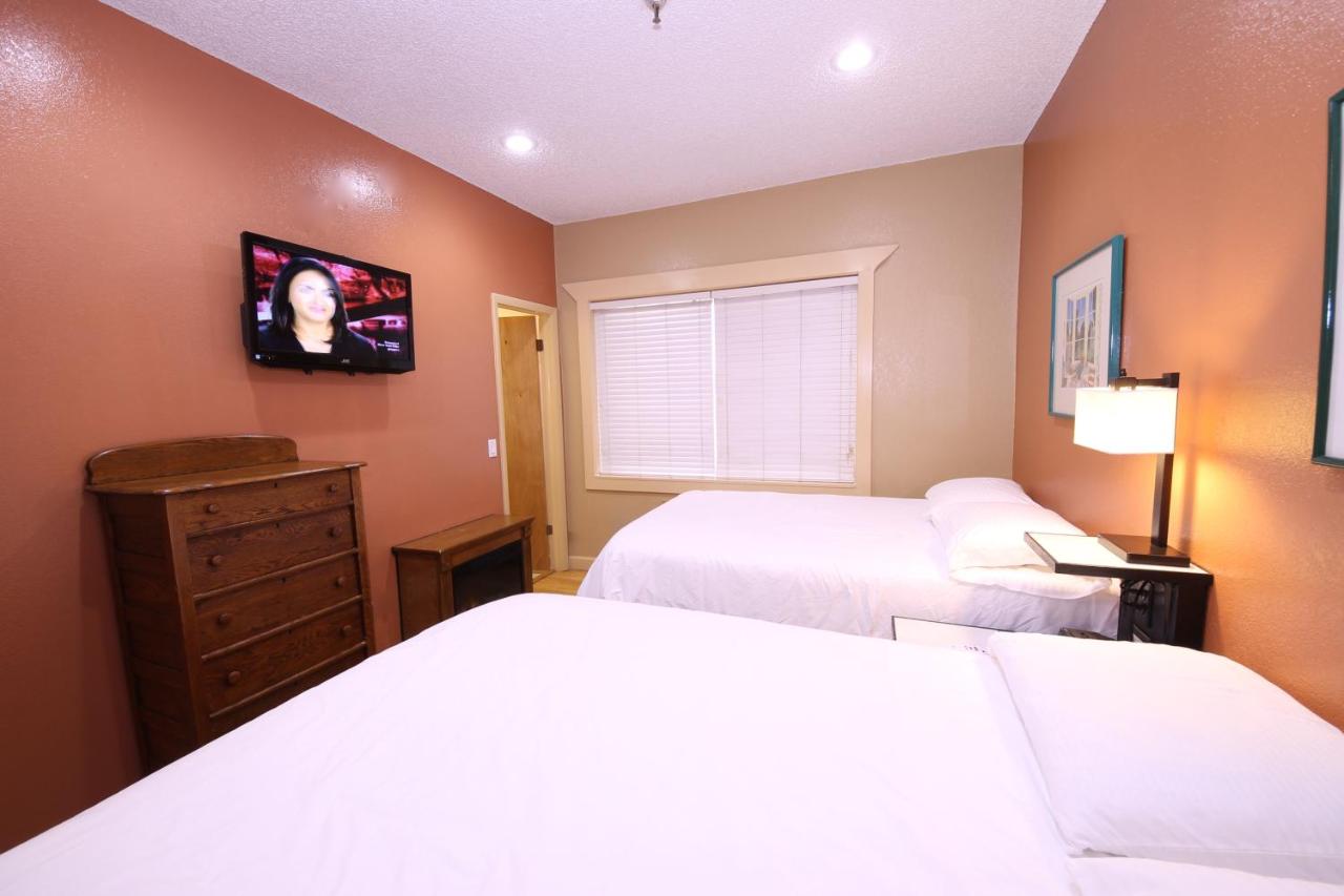 Hyde Park Hotel