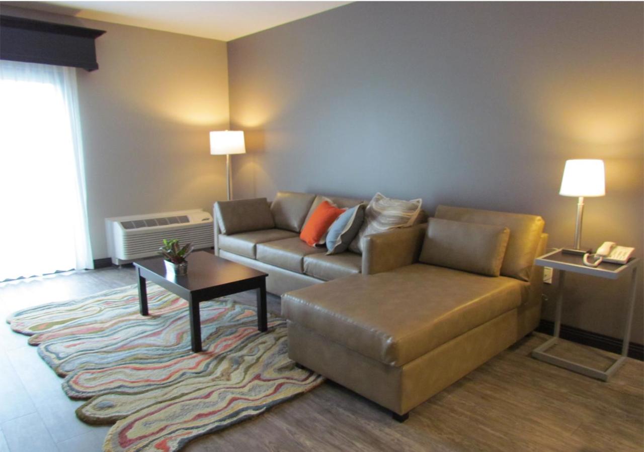  | Hotel at Batavia Downs