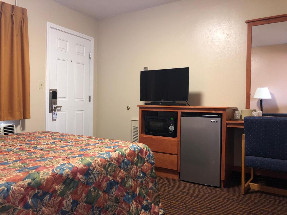 | Evergreen Lodge