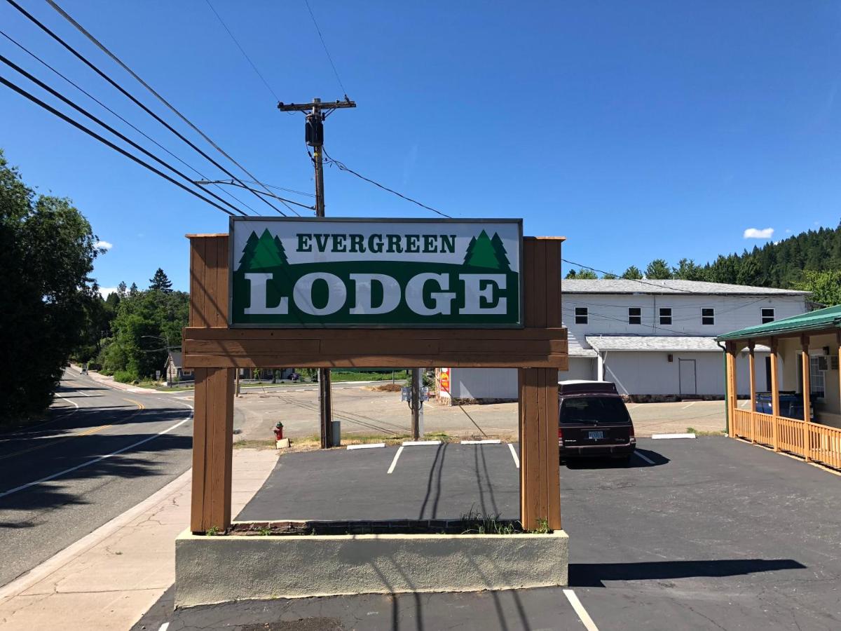 | Evergreen Lodge