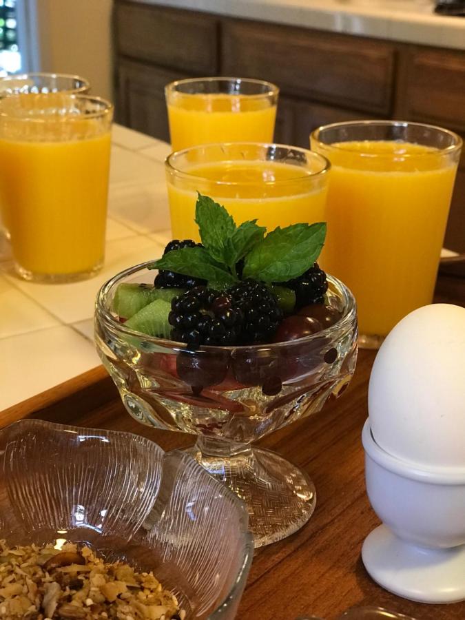| Bath Street Inn