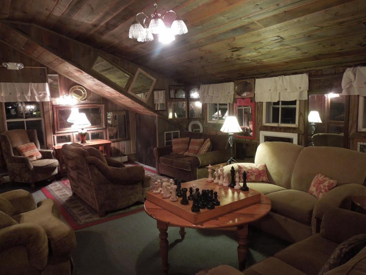 | Wildcat Inn and Tavern