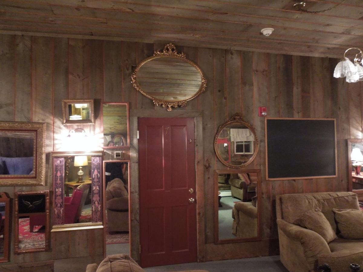 | Wildcat Inn and Tavern