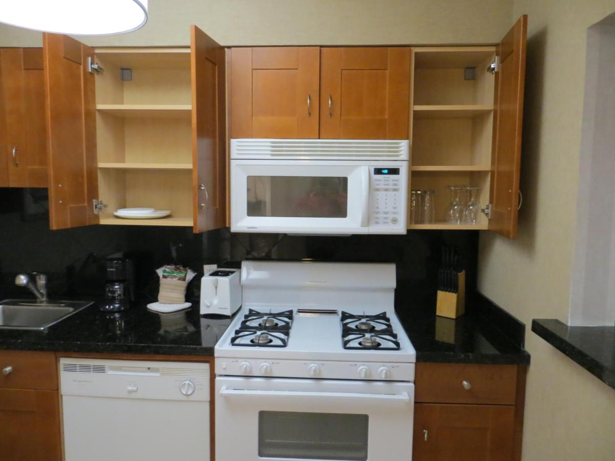 King Studio at 7 Springs Inn & Suites