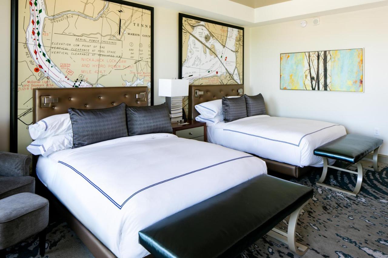 Queen Room with Two Queen Beds at THE TENNESSEAN Hotel