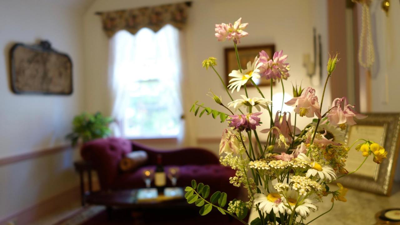 | Acadia Bay Inn