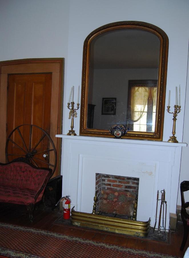 | Glenfield Plantation Historic Antebellum Bed and Breakfast