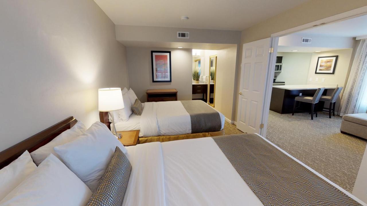 One-Bedroom Suite - 2 Double Beds at Chase Suite Hotel Newark-Fremont