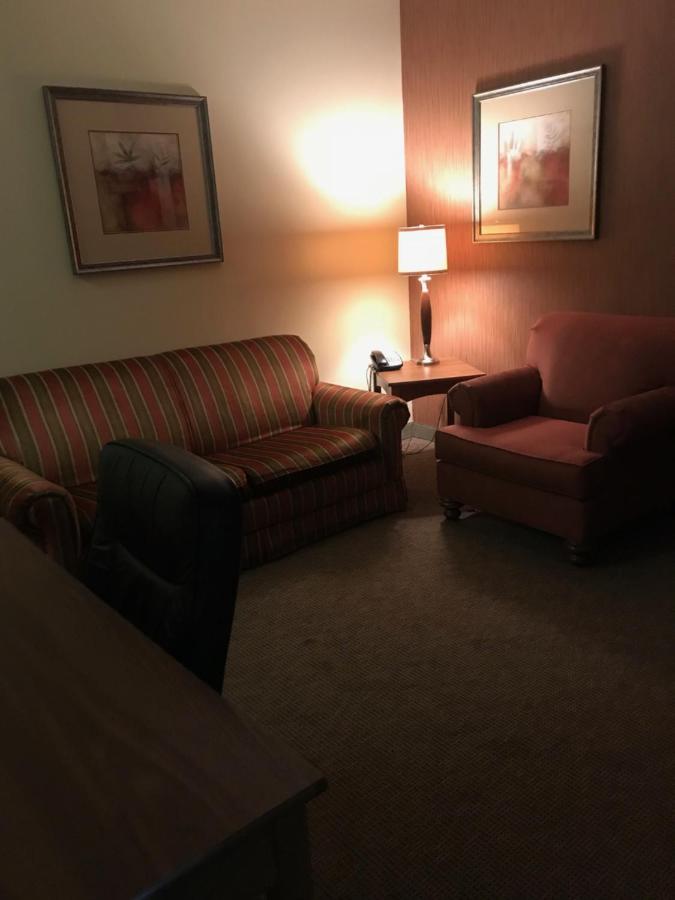 | Randolph Inn and Suites