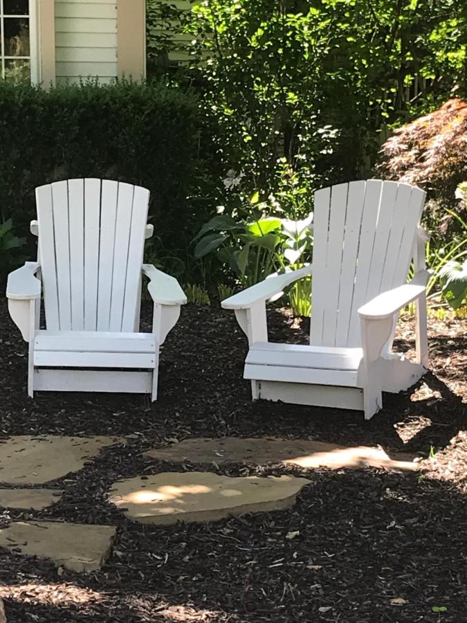  | Martha's Vineyard B & B