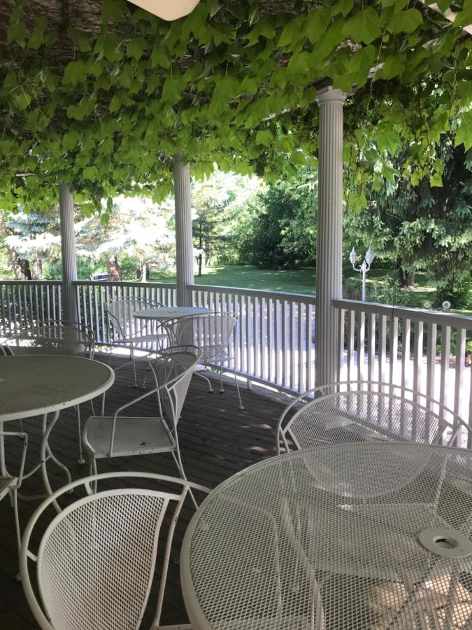  | Martha's Vineyard B & B