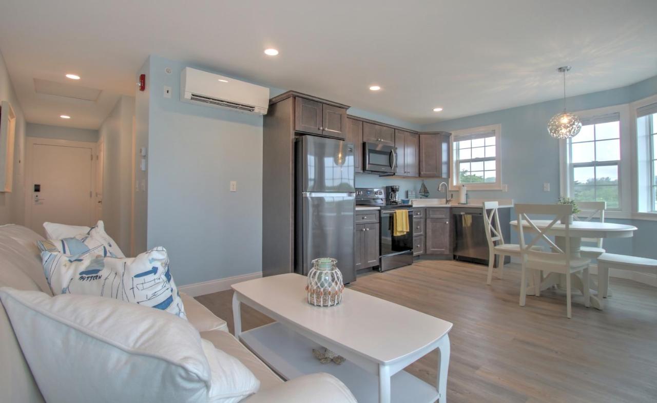 | Atlantic Ocean Suites