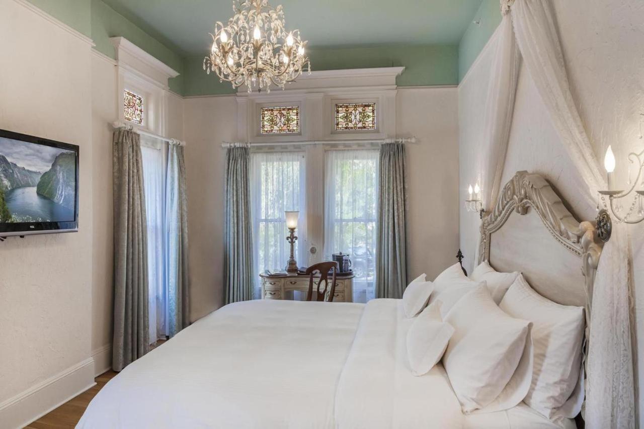 | Patterson Inn