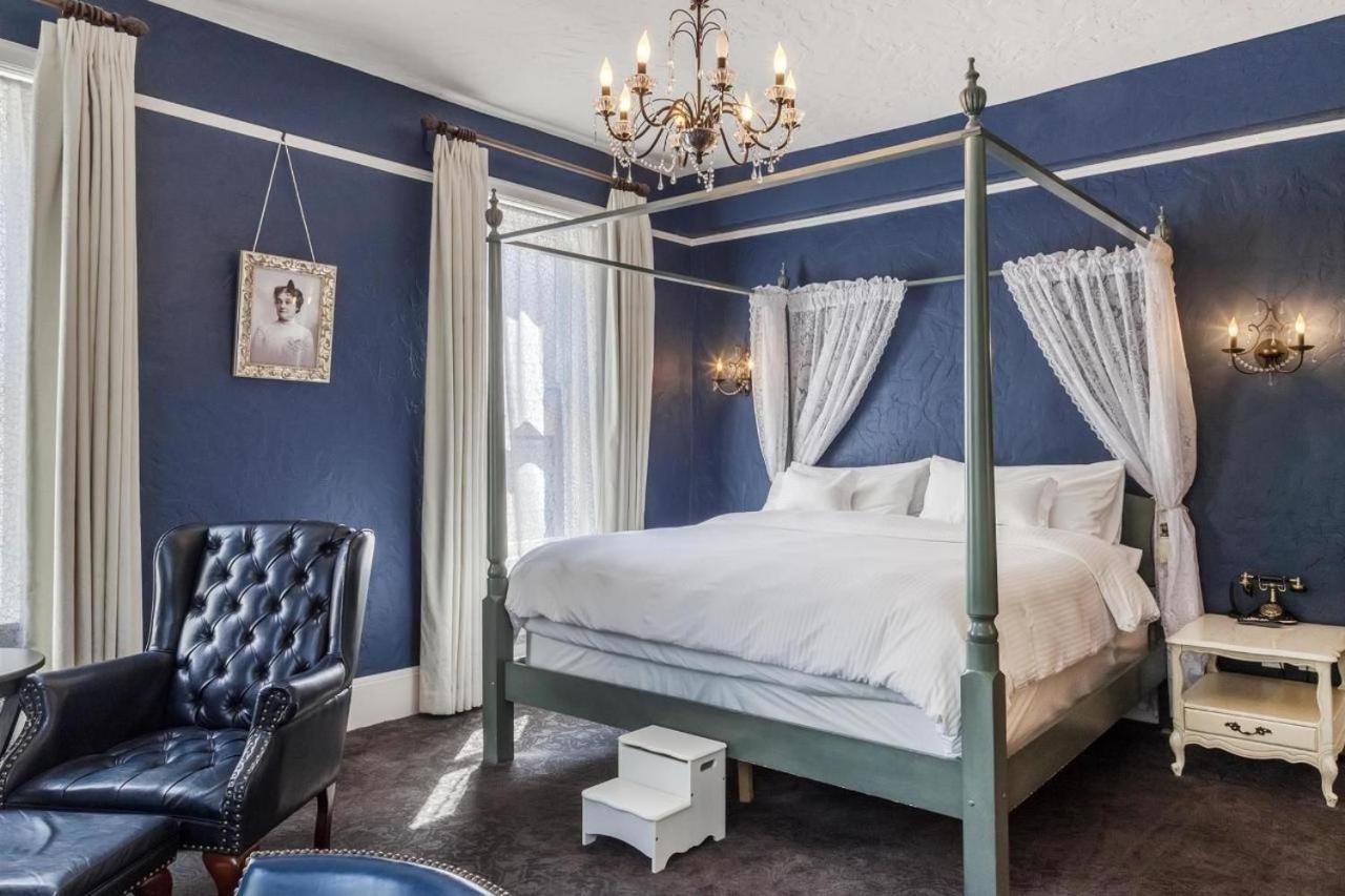 | Patterson Inn