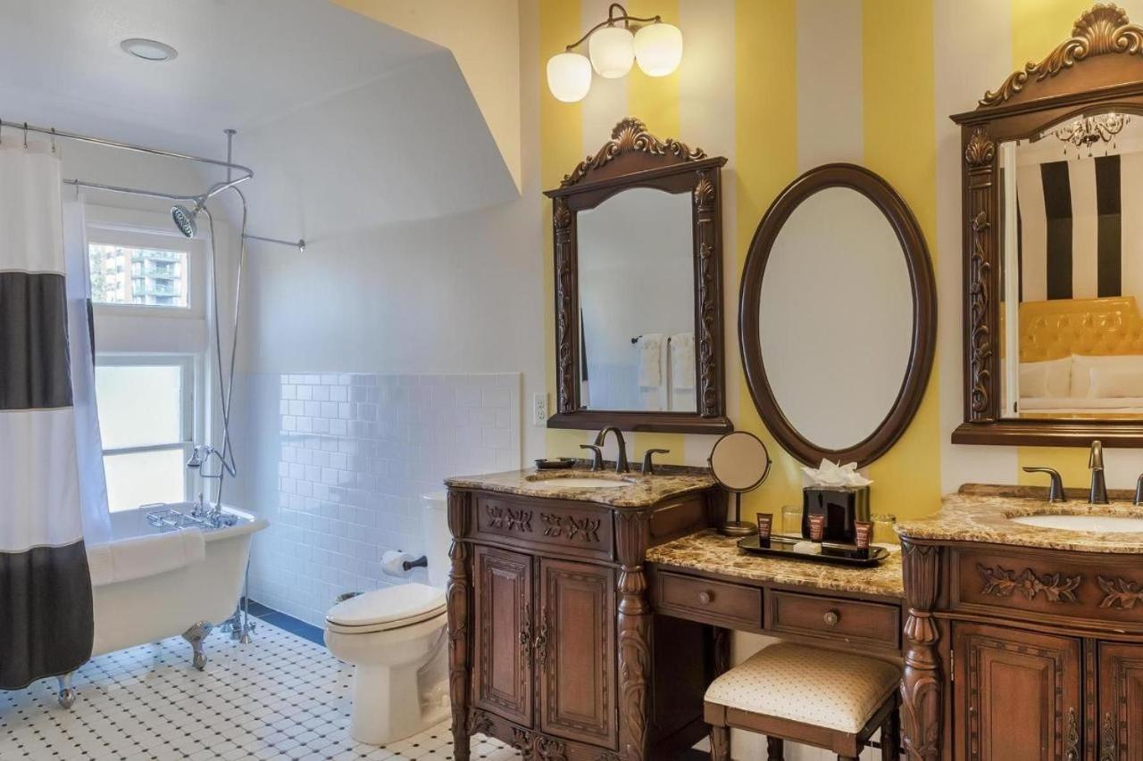 | Patterson Inn