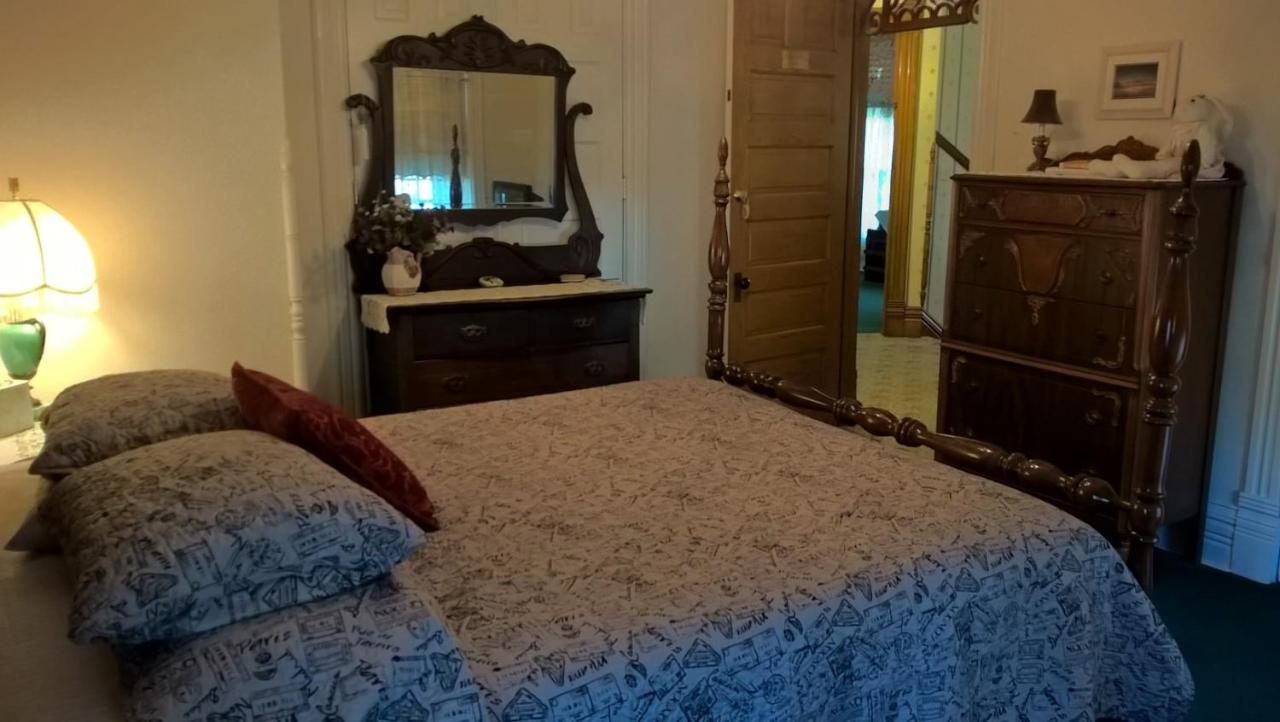 | Innisfree Bed & Breakfast