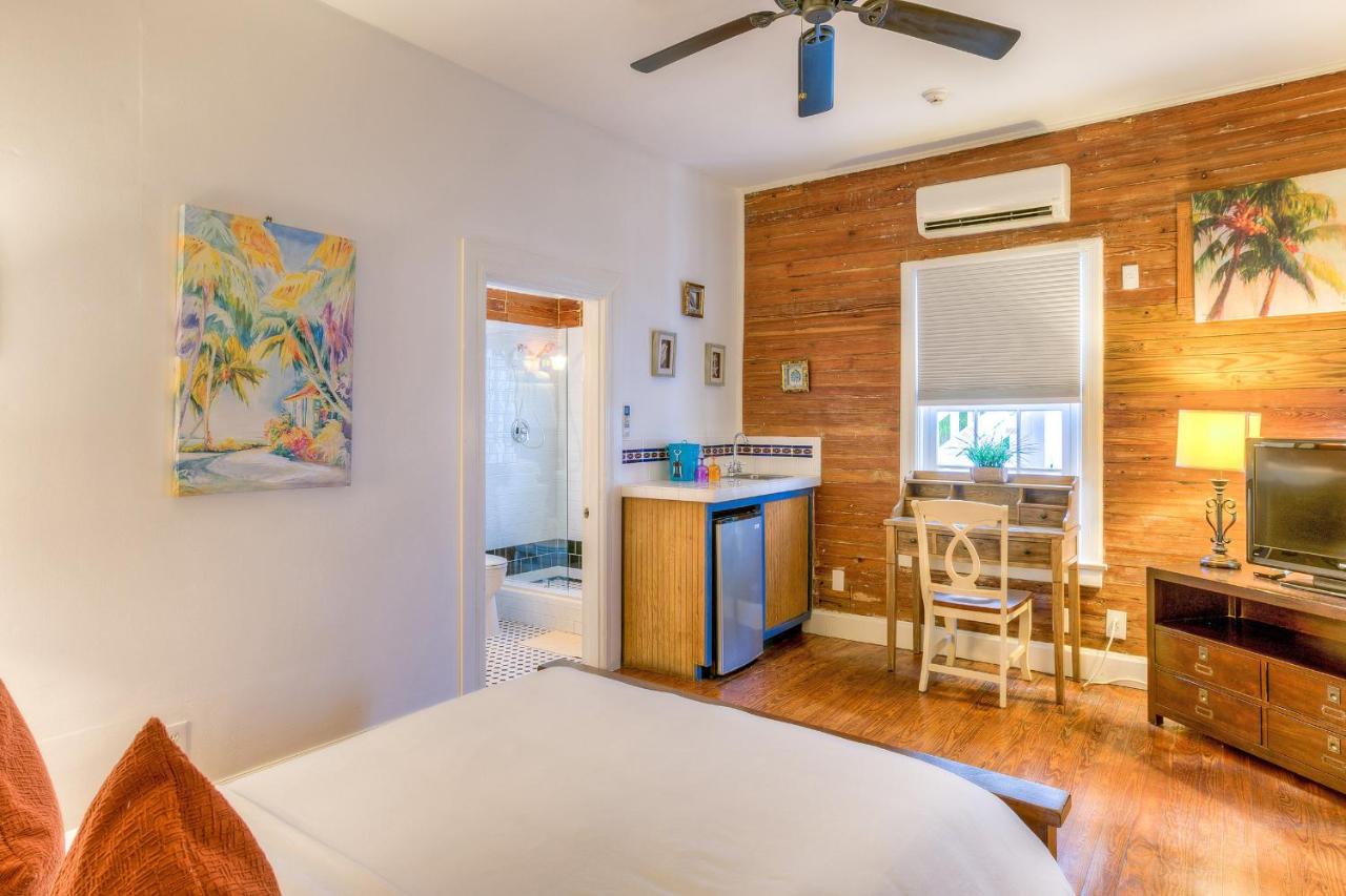  | Key West Harbor Inn - Adults Only