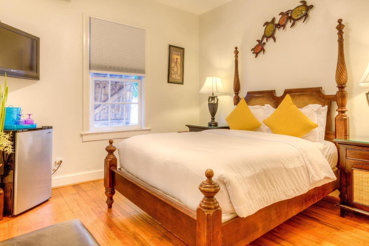  | Key West Harbor Inn - Adults Only