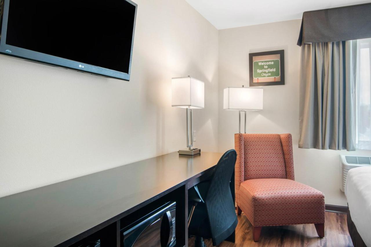 Queen Room with Two Queen Beds - Non-Smoking at Econo Lodge Inn & Suites
