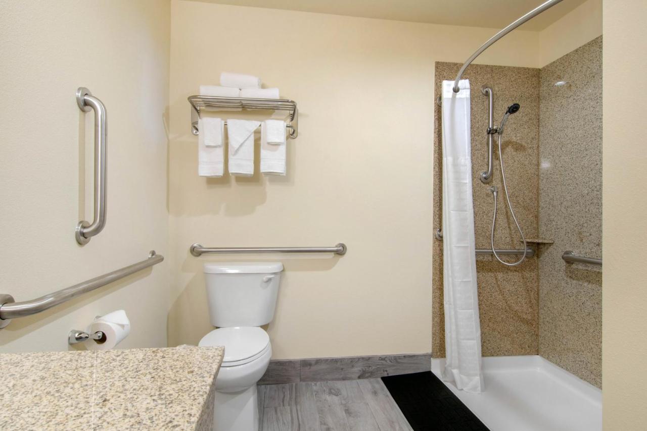 Queen Room with Two Queen Beds - Non-Smoking at Econo Lodge Inn & Suites