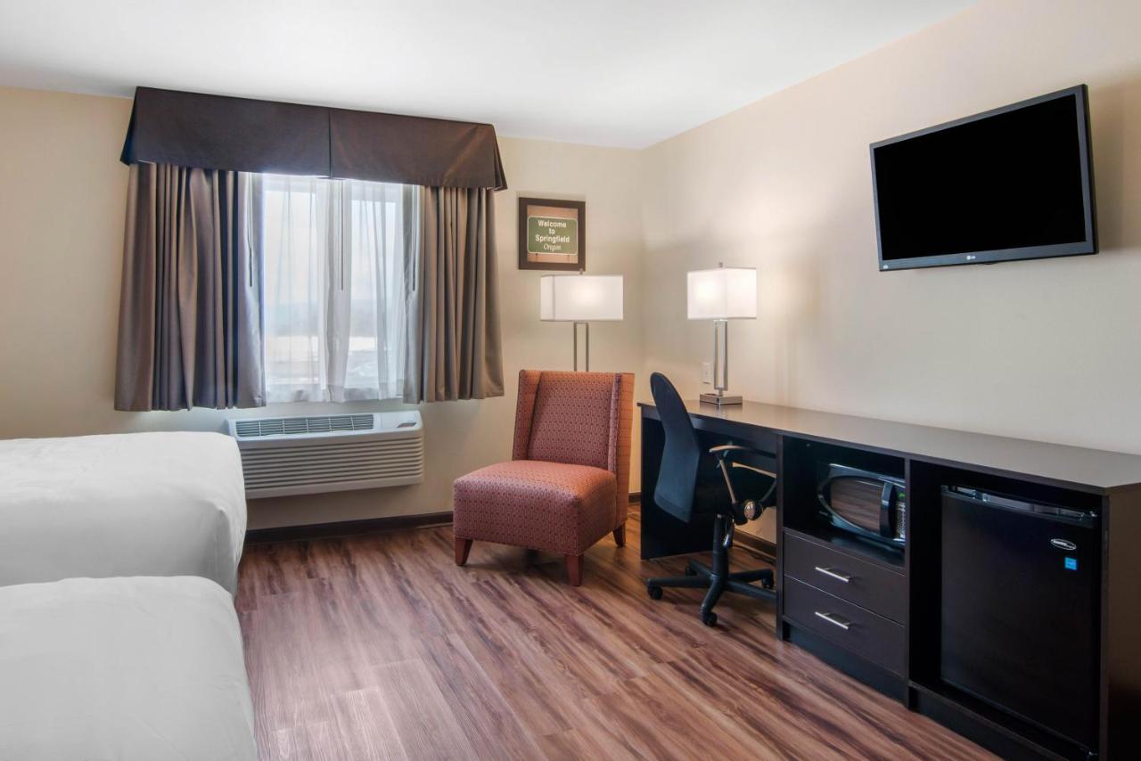 Queen Room with Two Queen Beds - Non-Smoking at Econo Lodge Inn & Suites