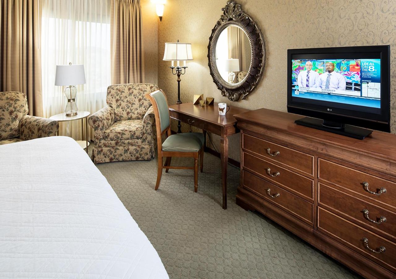  | Grand Gateway Hotel